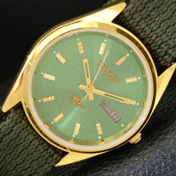 Vintage 1972 Citizen Automatic Mens Gold Watch W/daydate & Green accents - Picture 1 of 10
